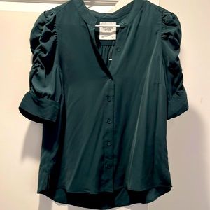 Cinched sleeve shirt button up never worn